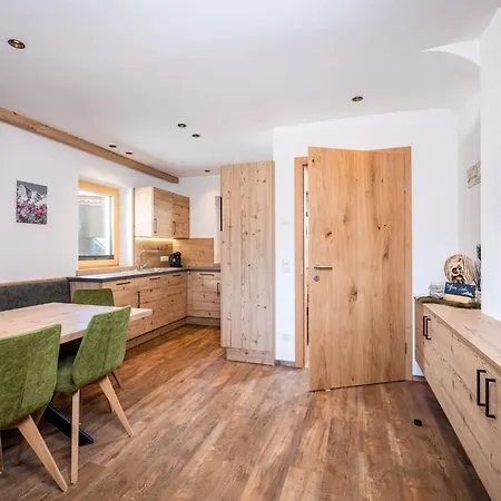 Casa vacanze Beim Lois Isskogelblick - 2 Floors & Sauna Access Gerlos
